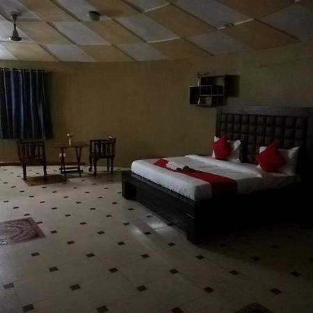 Kajipuria Resort Gajraula ภายนอก รูปภาพ